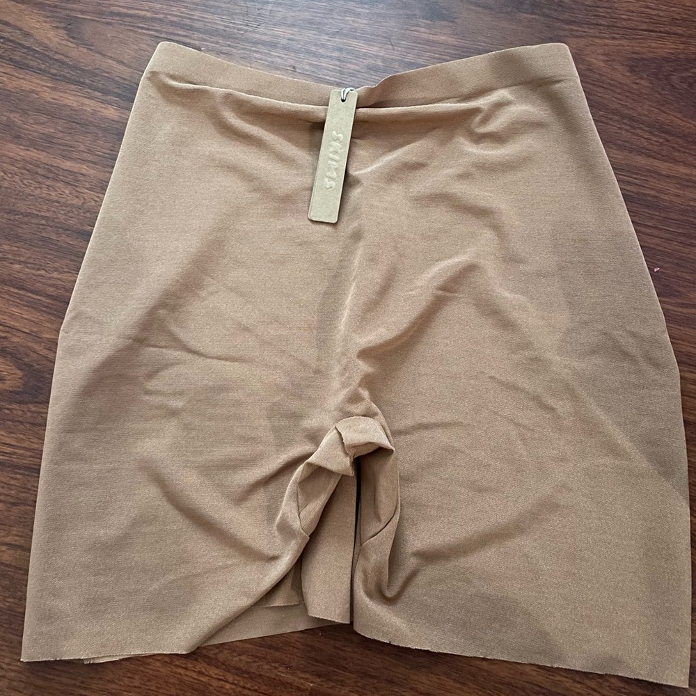 Skims sculpting shorts